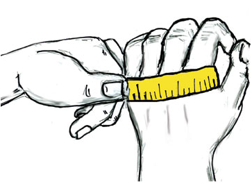 Velikost rukavice změříte na prohnuté ruce krejčovským metrem